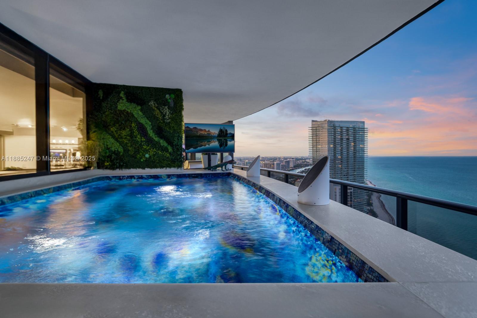 18555 COLLINS AVENUE COND - Residential