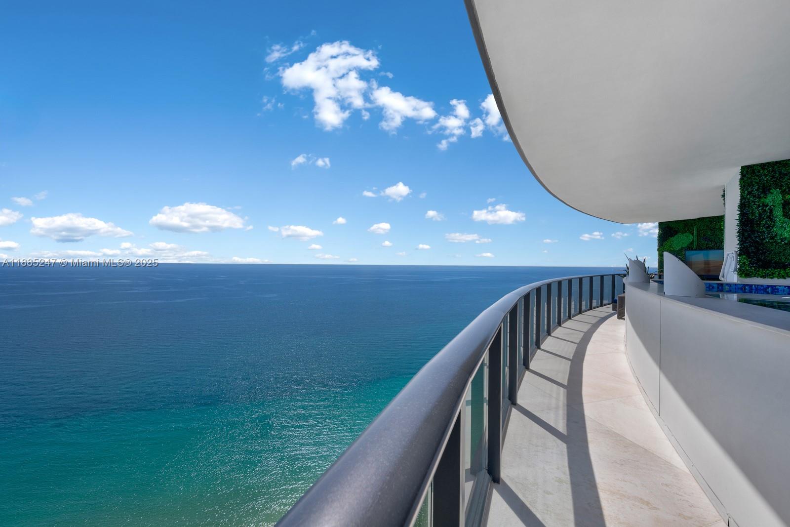18555 COLLINS AVENUE COND - Residential