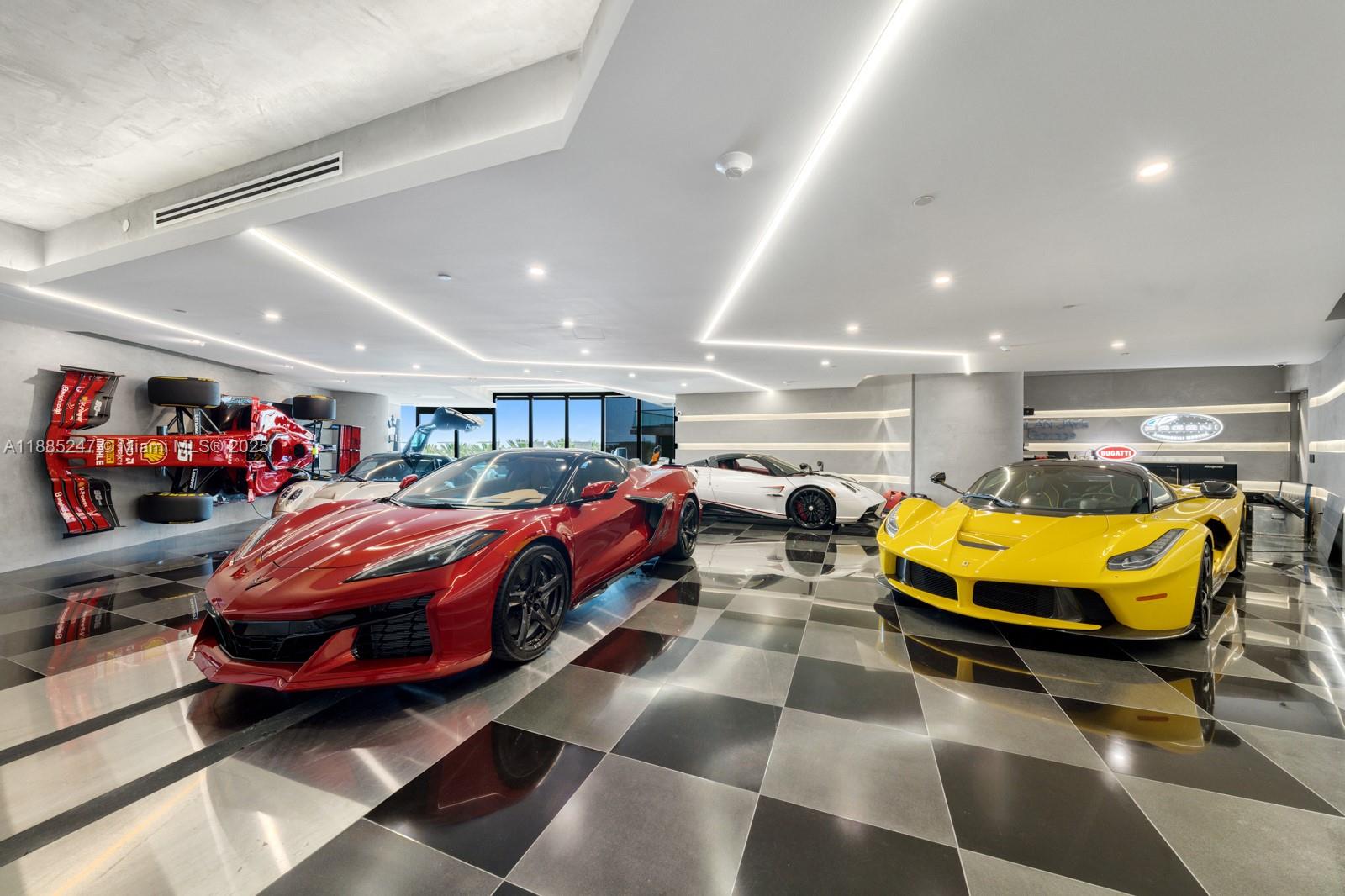 18555 COLLINS AVENUE COND - Residential