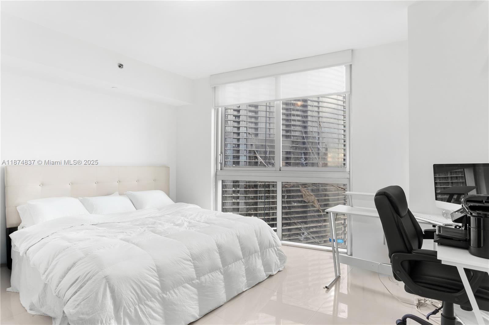 ICONBRICKELL CONDO NO 1 - Residential