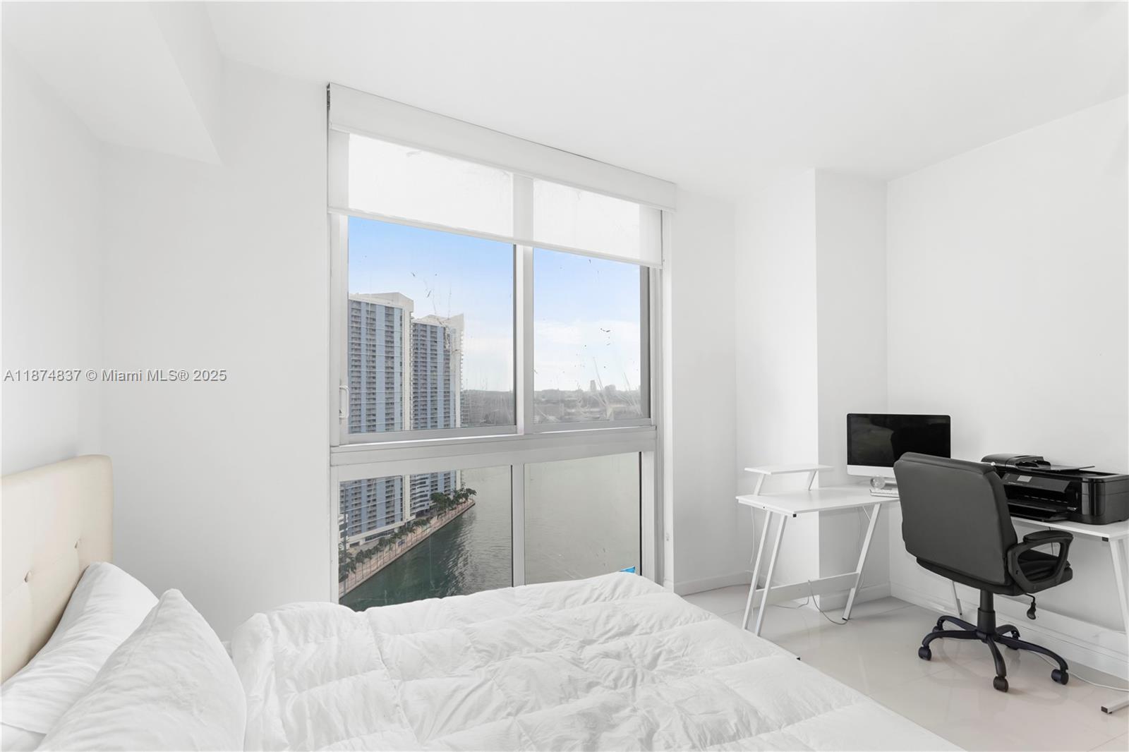 ICONBRICKELL CONDO NO 1 - Residential