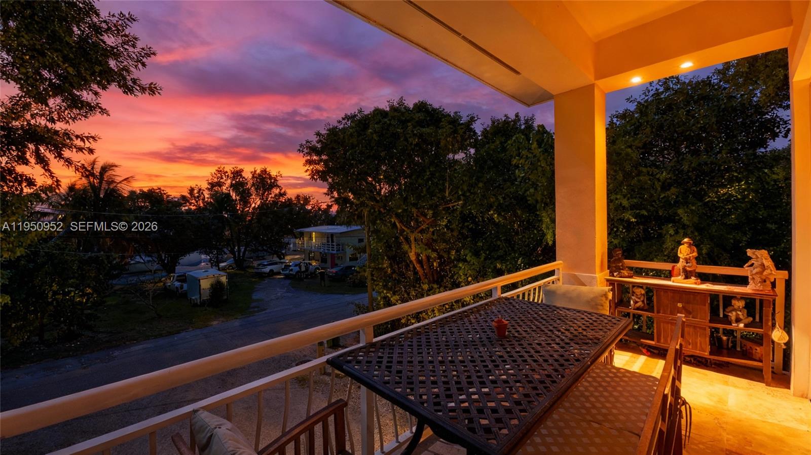 KEY LARGO BEACH - Residential