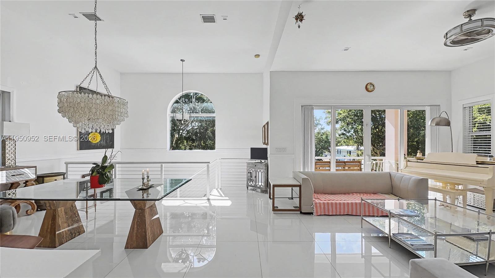 KEY LARGO BEACH - Residential