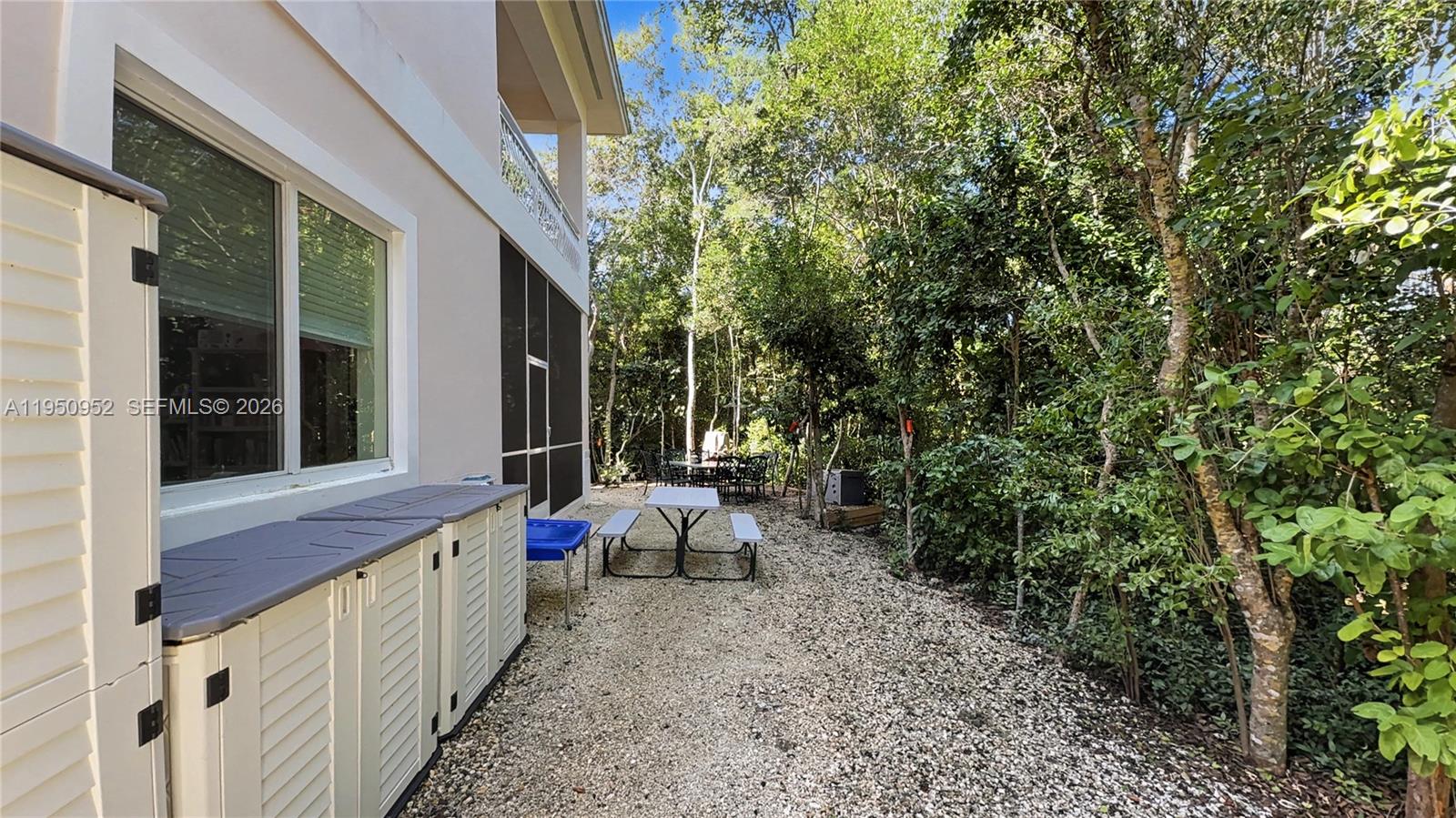 KEY LARGO BEACH - Residential