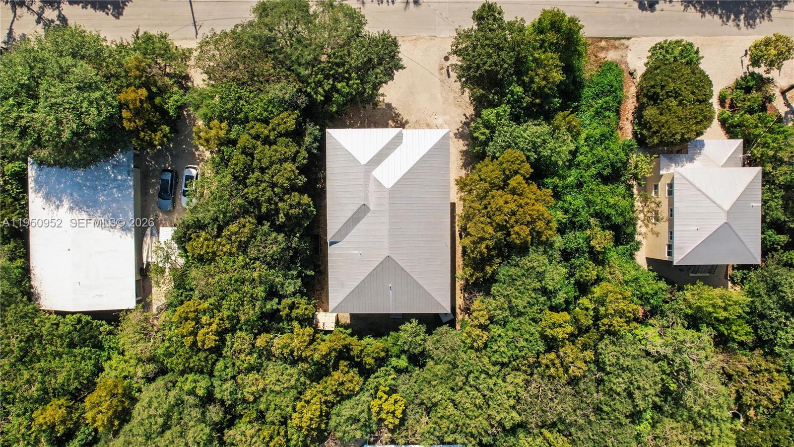 KEY LARGO BEACH - Residential