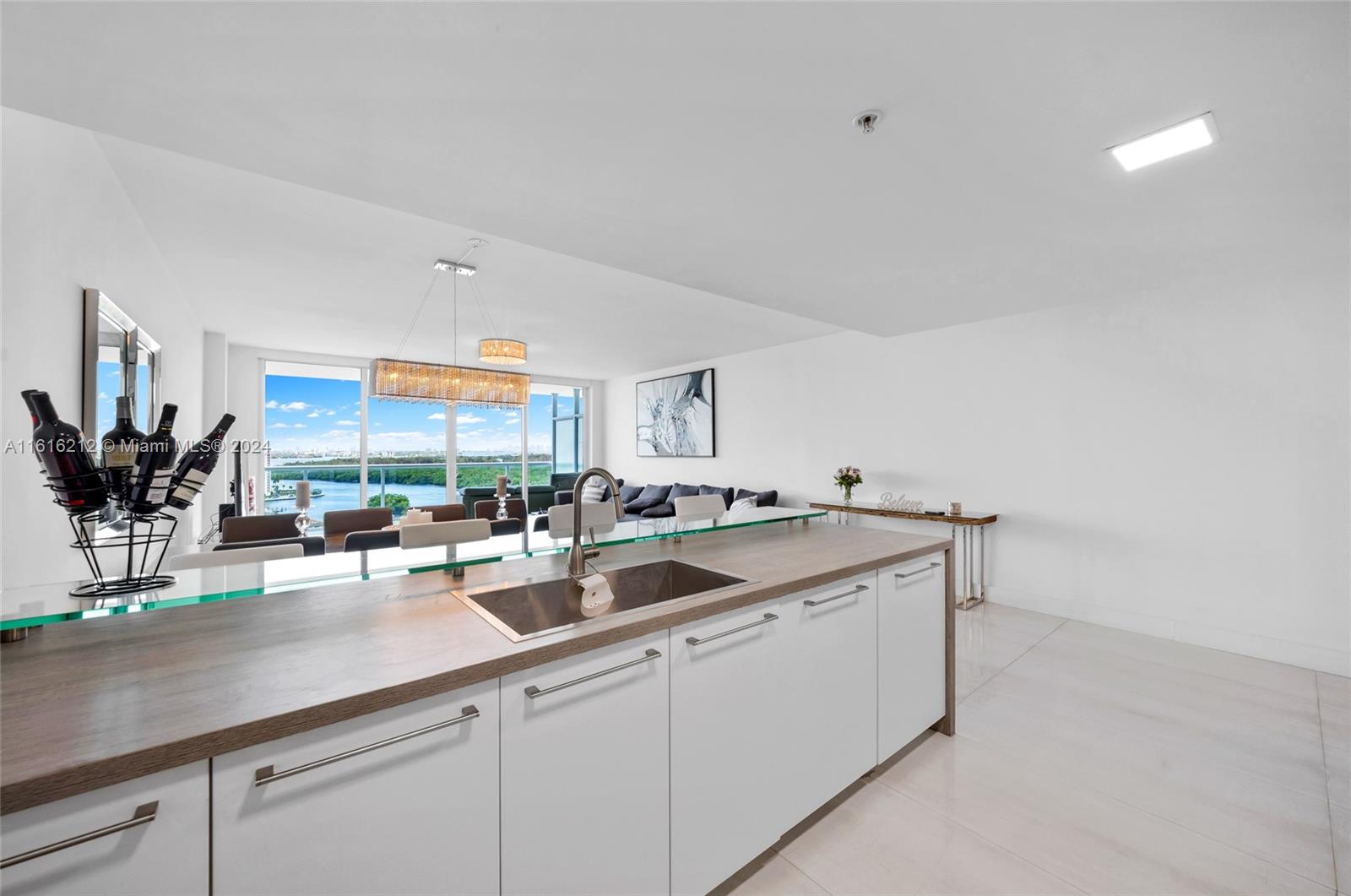 400 Sunny Isles Blvd 1704