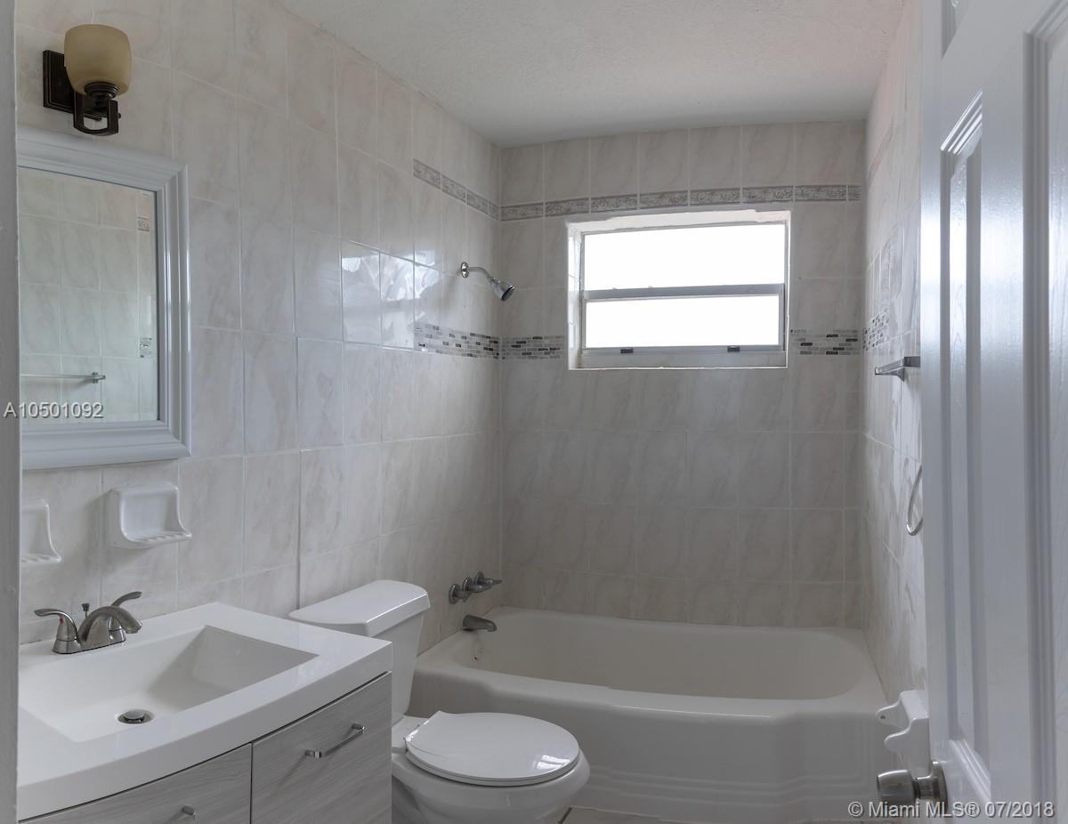 SCOTT LAKE MANOR SEC 3 - Residential