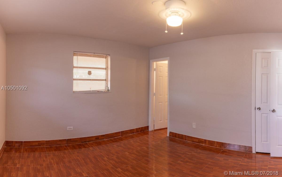 SCOTT LAKE MANOR SEC 3 - Residential