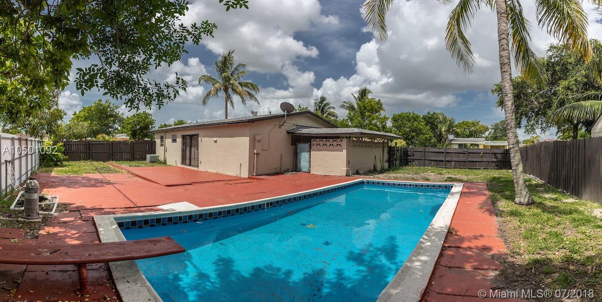 SCOTT LAKE MANOR SEC 3 - Residential