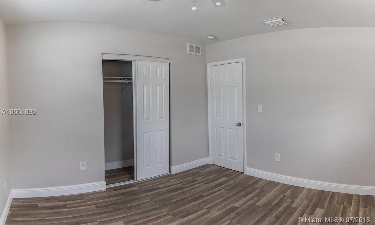 SCOTT LAKE MANOR SEC 3 - Residential