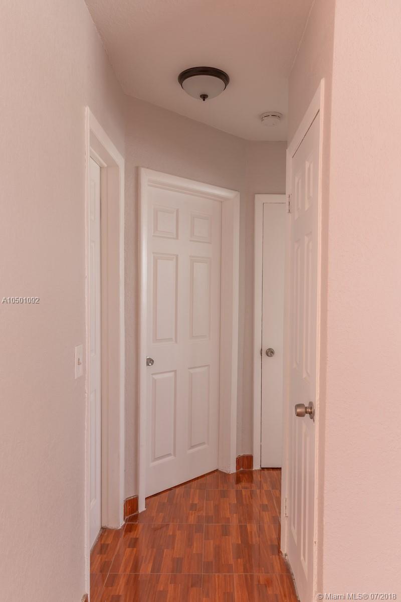 SCOTT LAKE MANOR SEC 3 - Residential