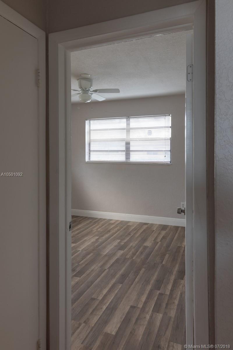 SCOTT LAKE MANOR SEC 3 - Residential