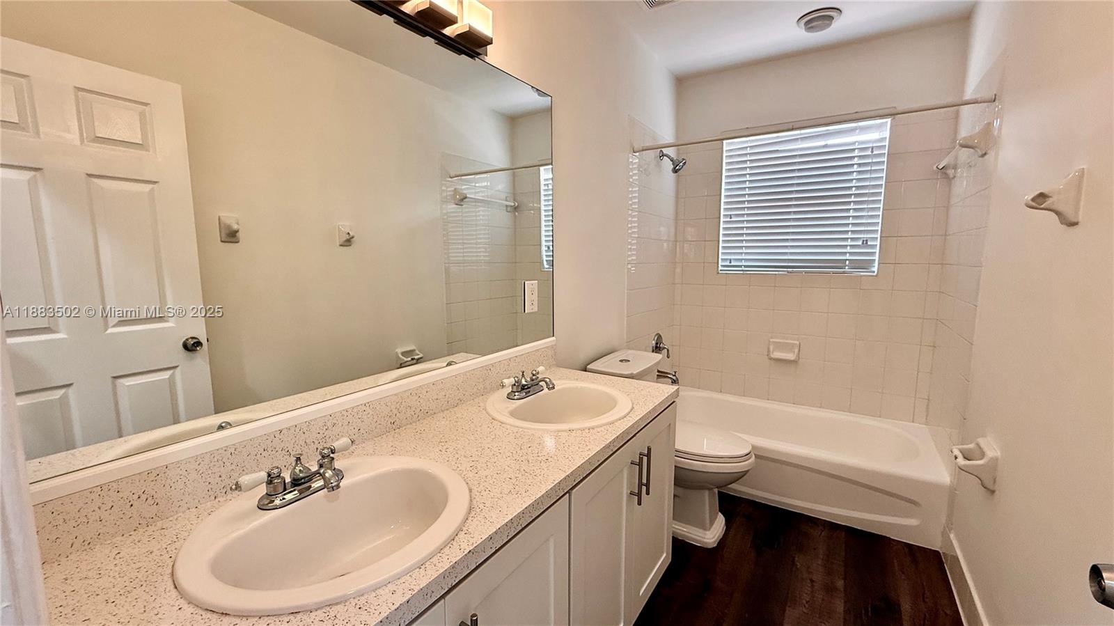 POD 12 AT MONARCH LAKES - Residential Lease
