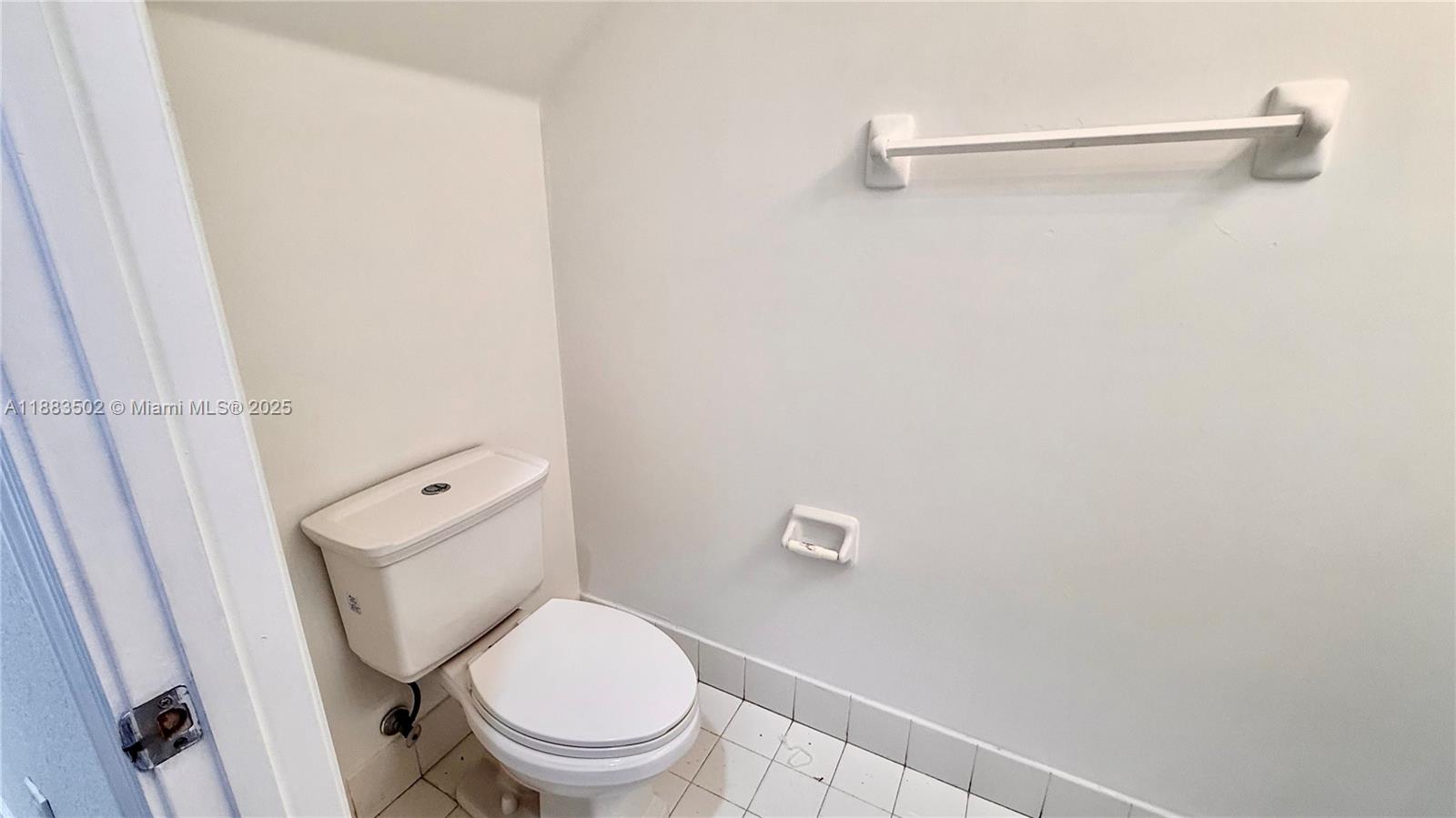POD 12 AT MONARCH LAKES - Residential Lease