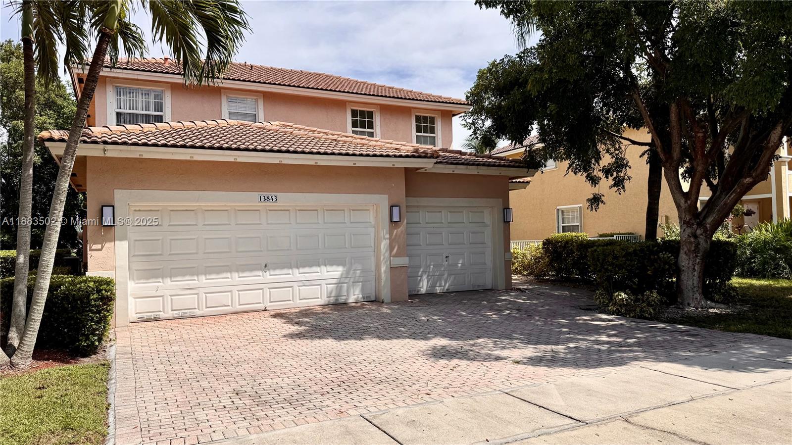POD 12 AT MONARCH LAKES - Residential Lease