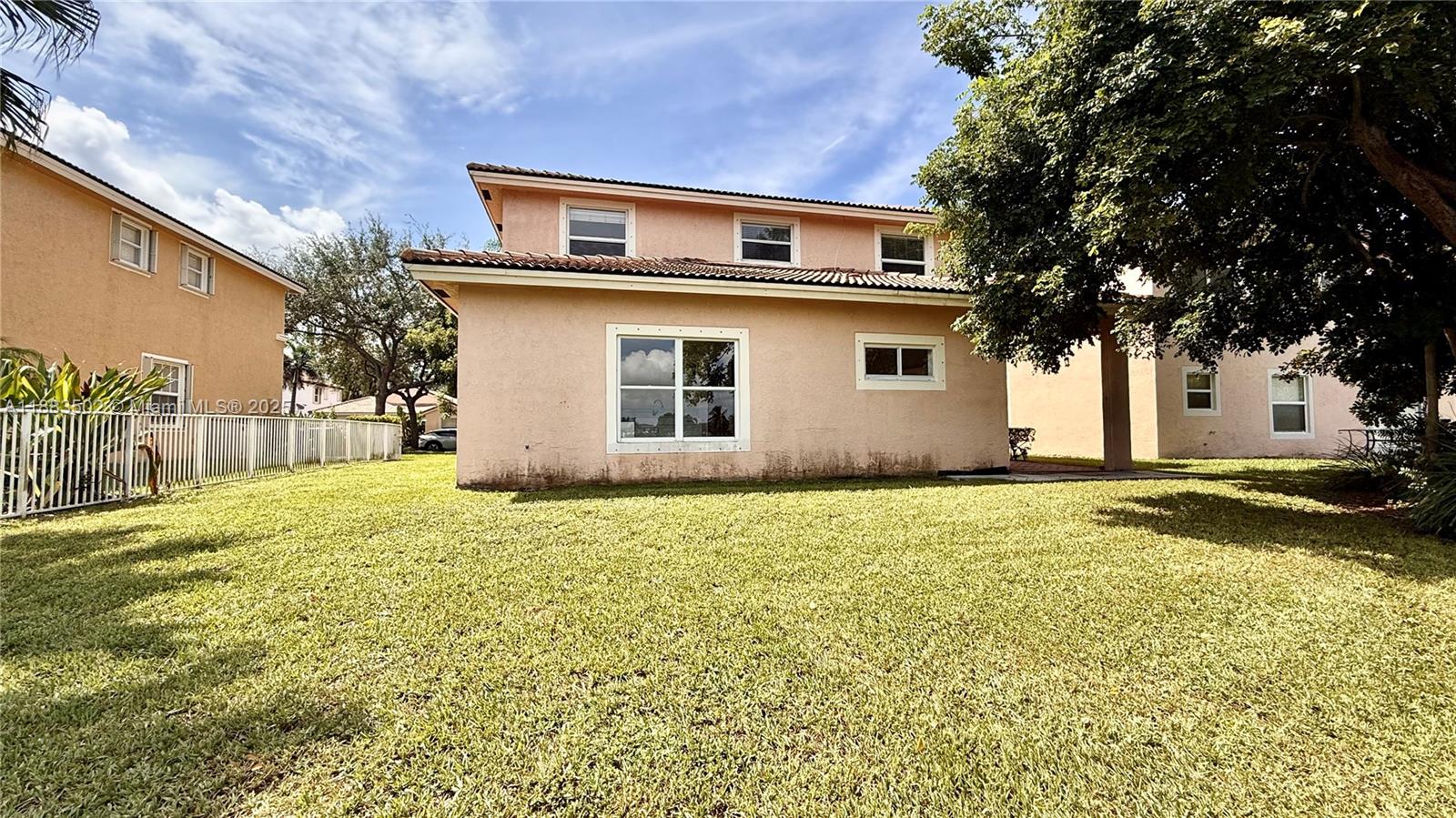 POD 12 AT MONARCH LAKES - Residential Lease