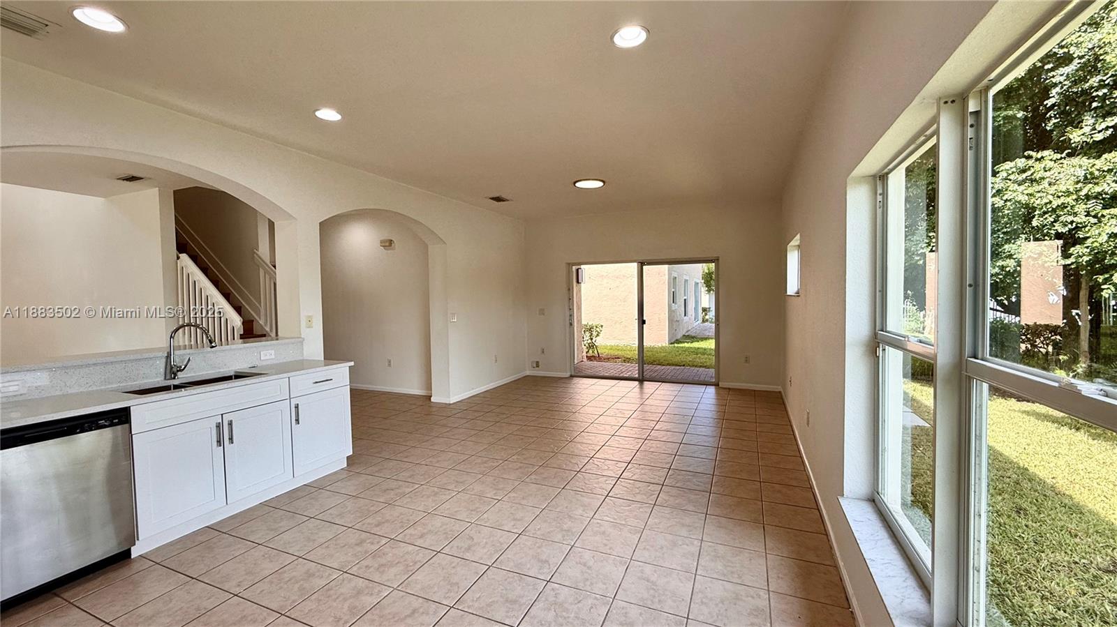 POD 12 AT MONARCH LAKES - Residential Lease