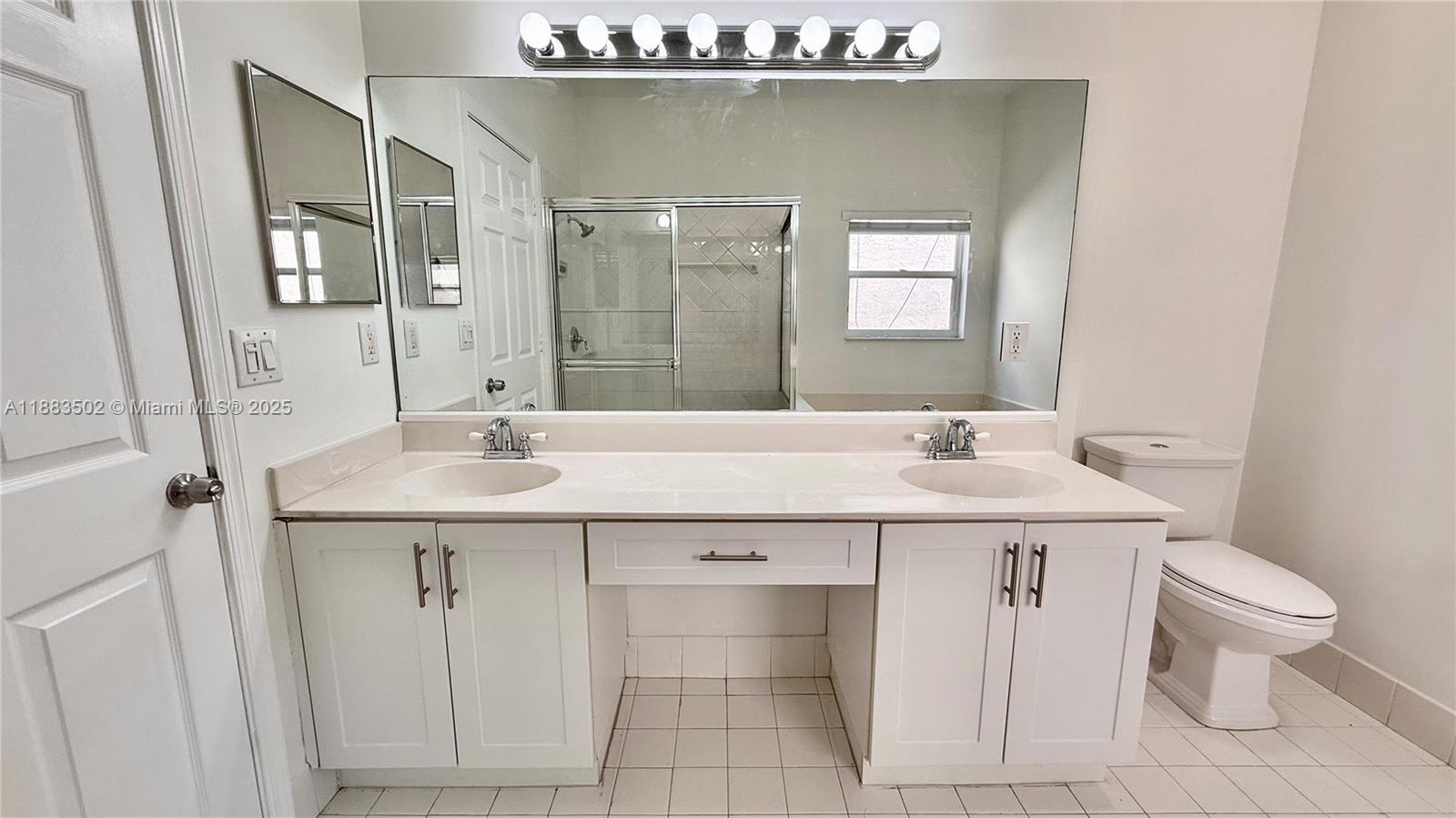 POD 12 AT MONARCH LAKES - Residential Lease