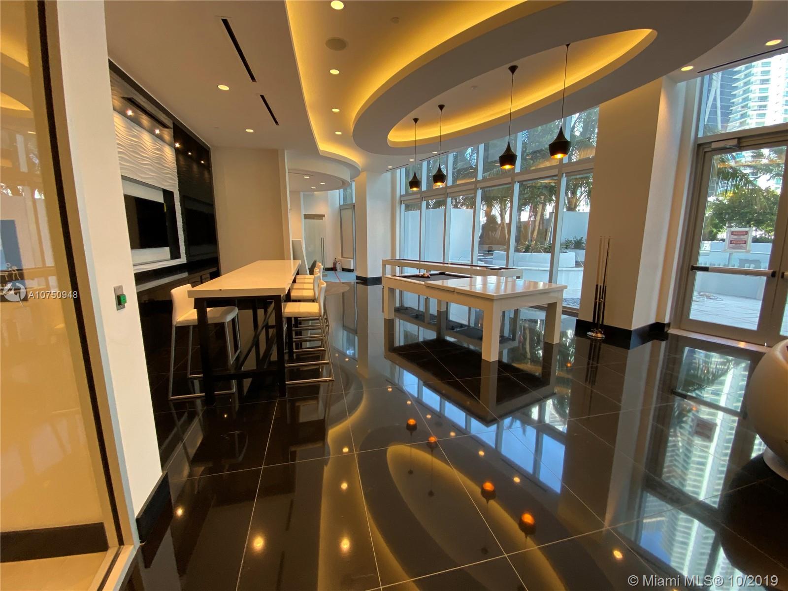 Paramount Miami Worldcente - Residential Lease