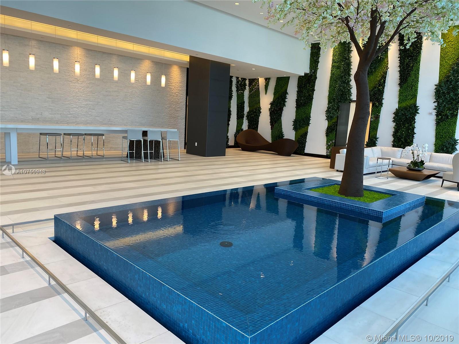 Paramount Miami Worldcente - Residential Lease