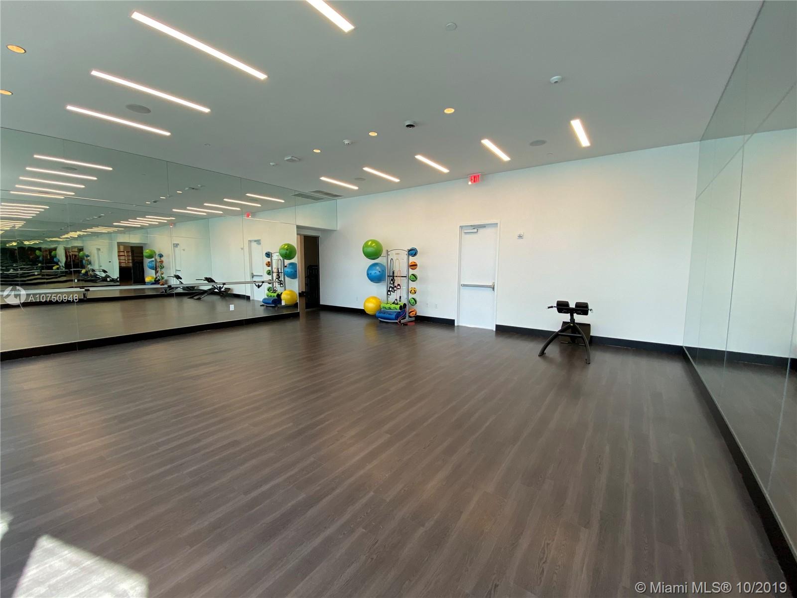 Paramount Miami Worldcente - Residential Lease