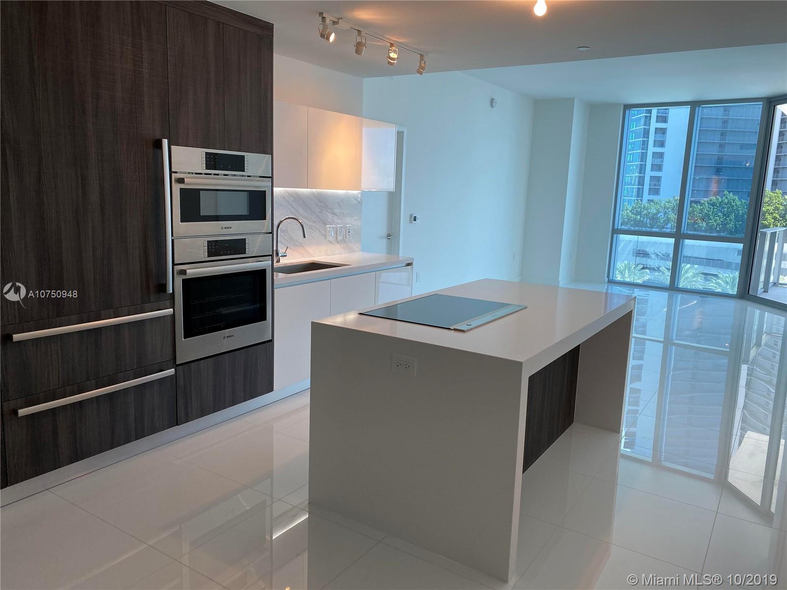 Paramount Miami Worldcente - Residential Lease