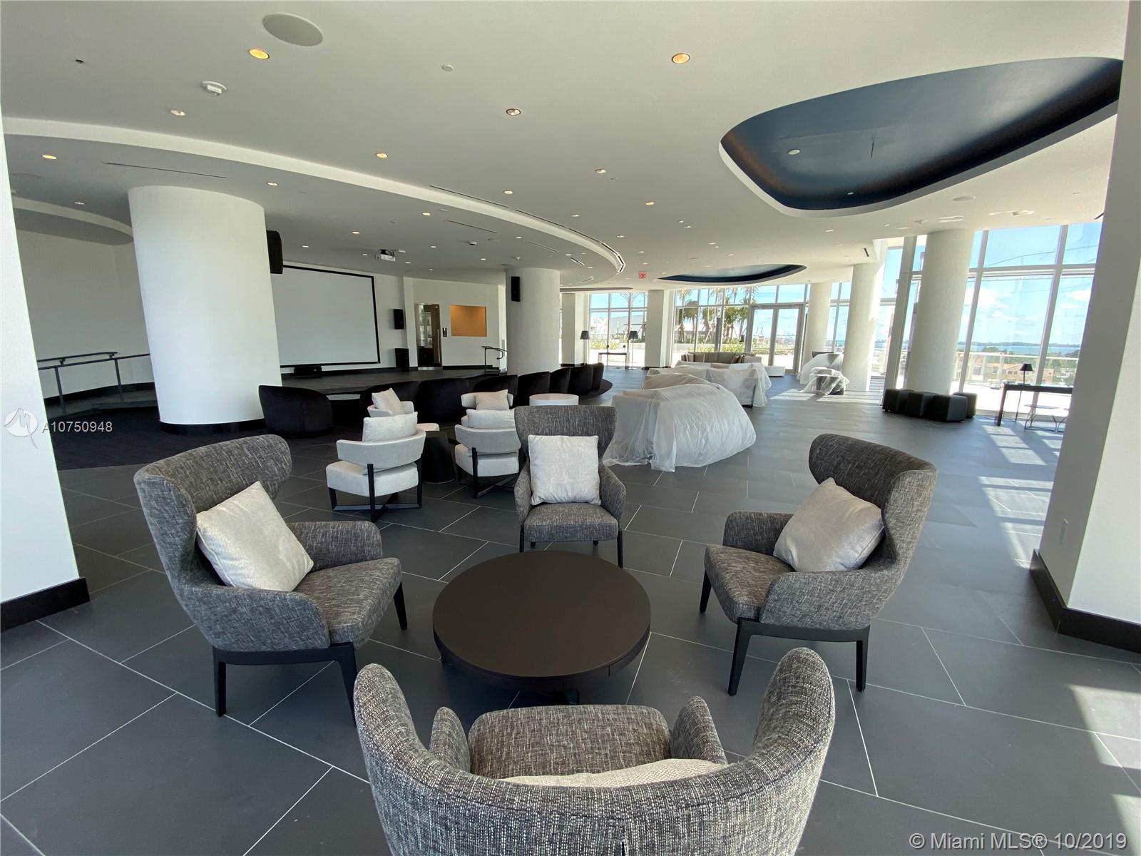 Paramount Miami Worldcente - Residential Lease