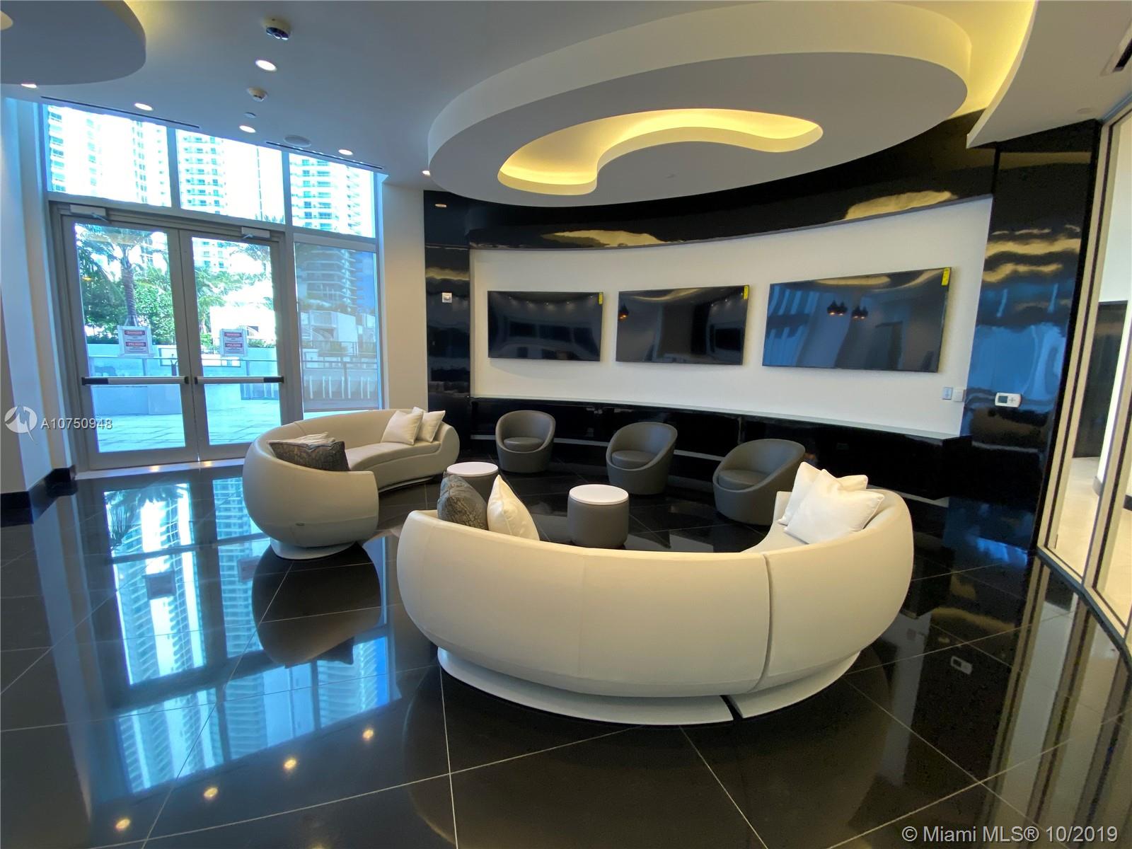 Paramount Miami Worldcente - Residential Lease