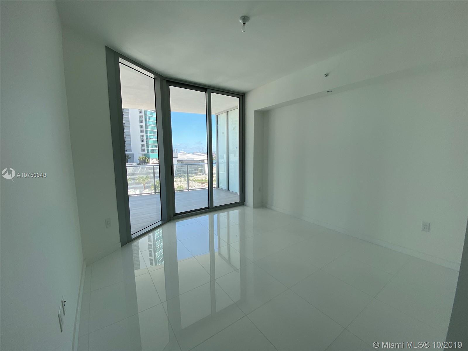Paramount Miami Worldcente - Residential Lease