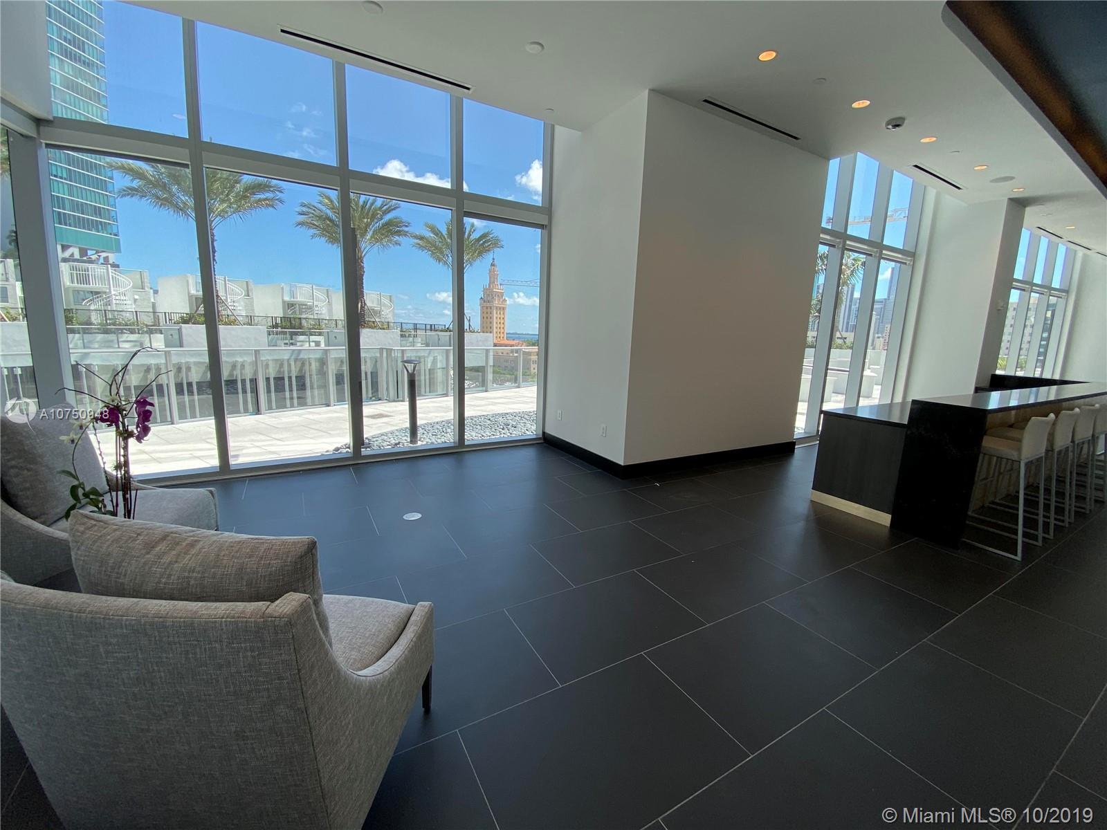 Paramount Miami Worldcente - Residential Lease