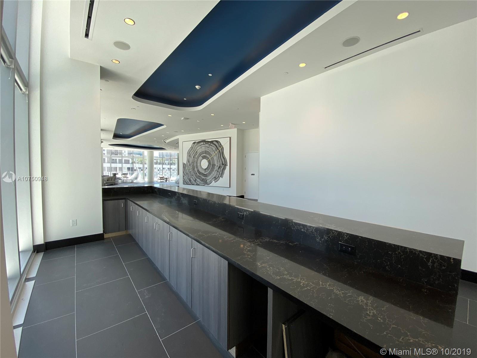 Paramount Miami Worldcente - Residential Lease