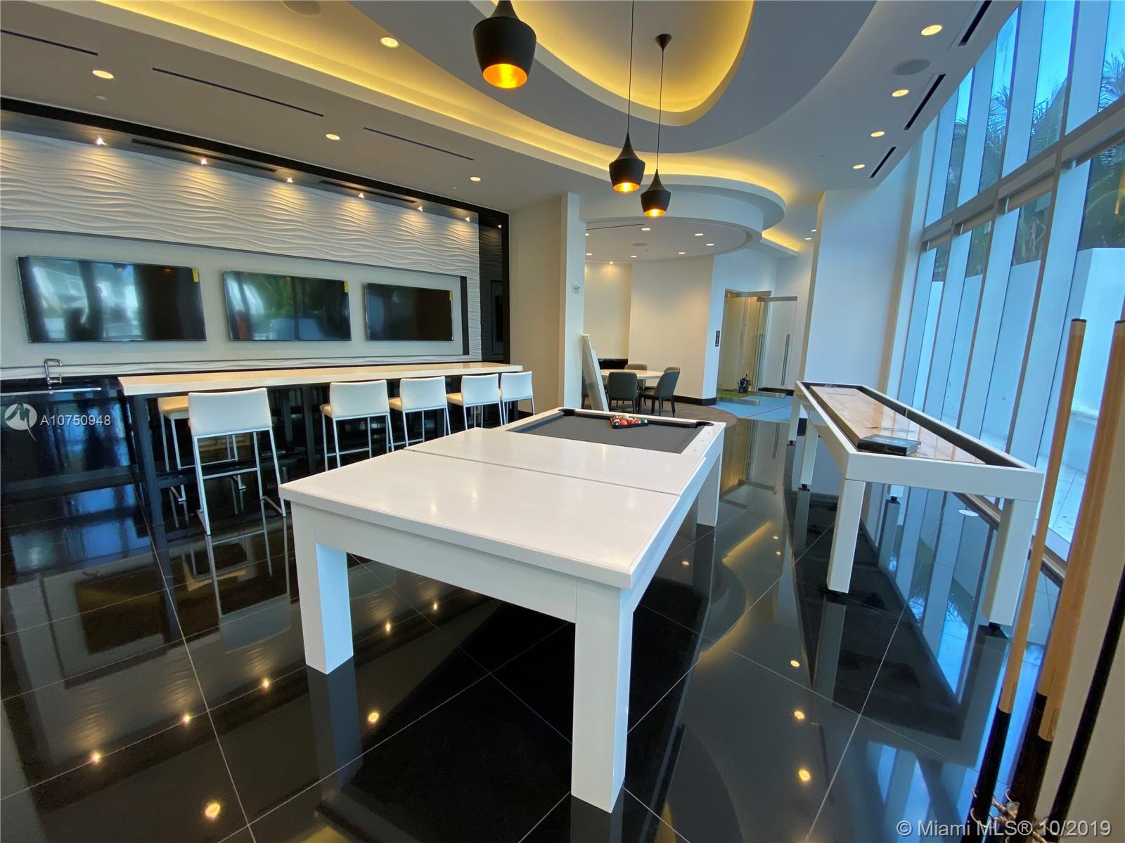 Paramount Miami Worldcente - Residential Lease