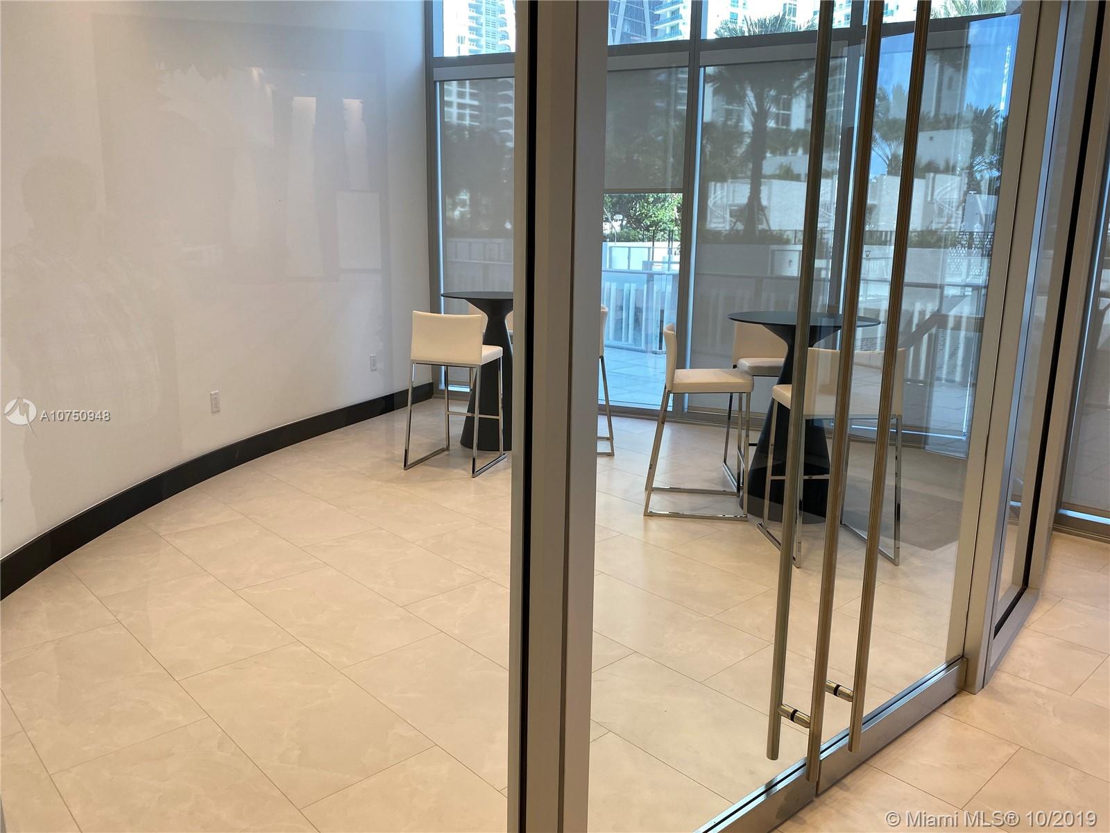 Paramount Miami Worldcente - Residential Lease