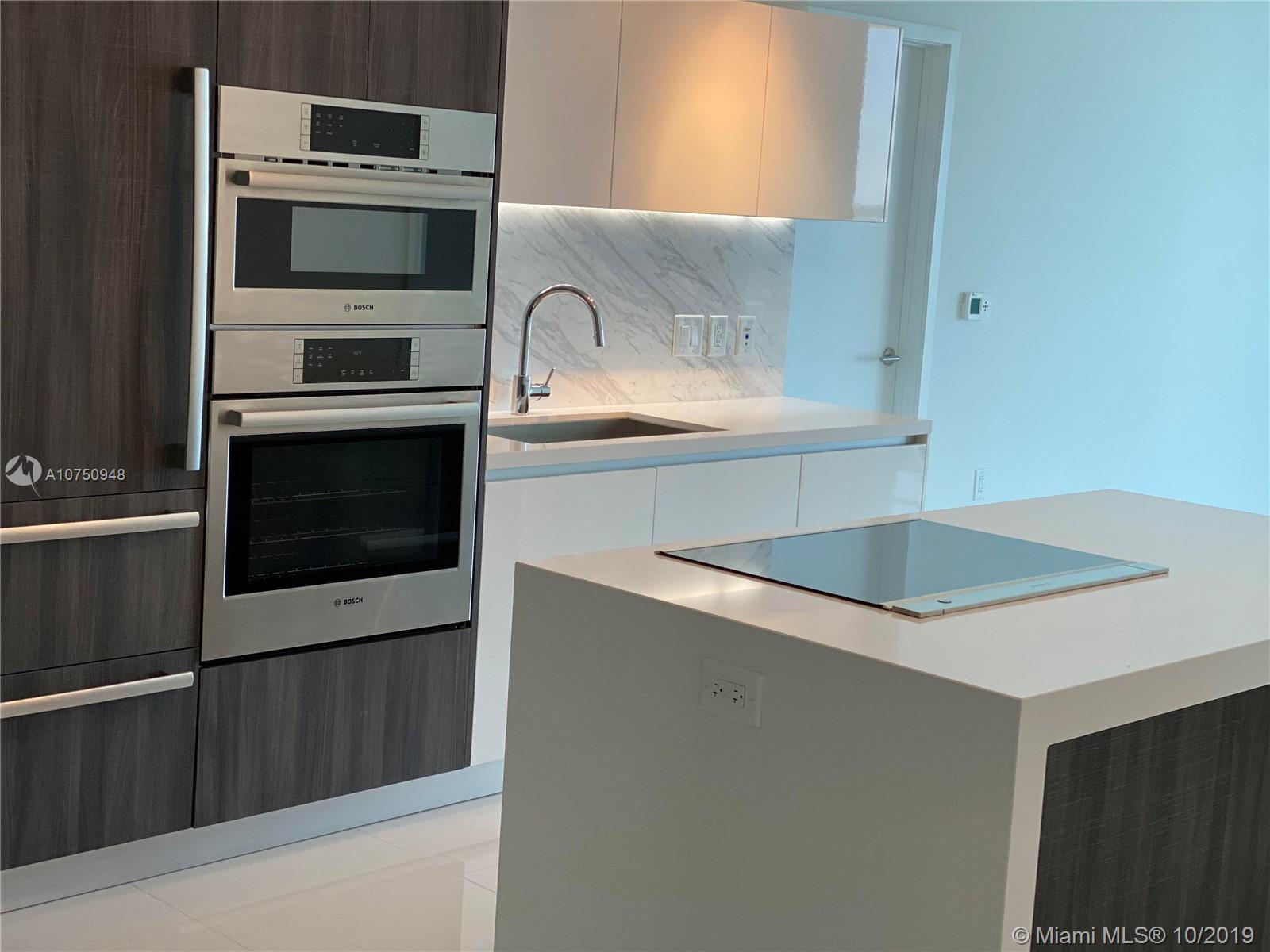 Paramount Miami Worldcente - Residential Lease