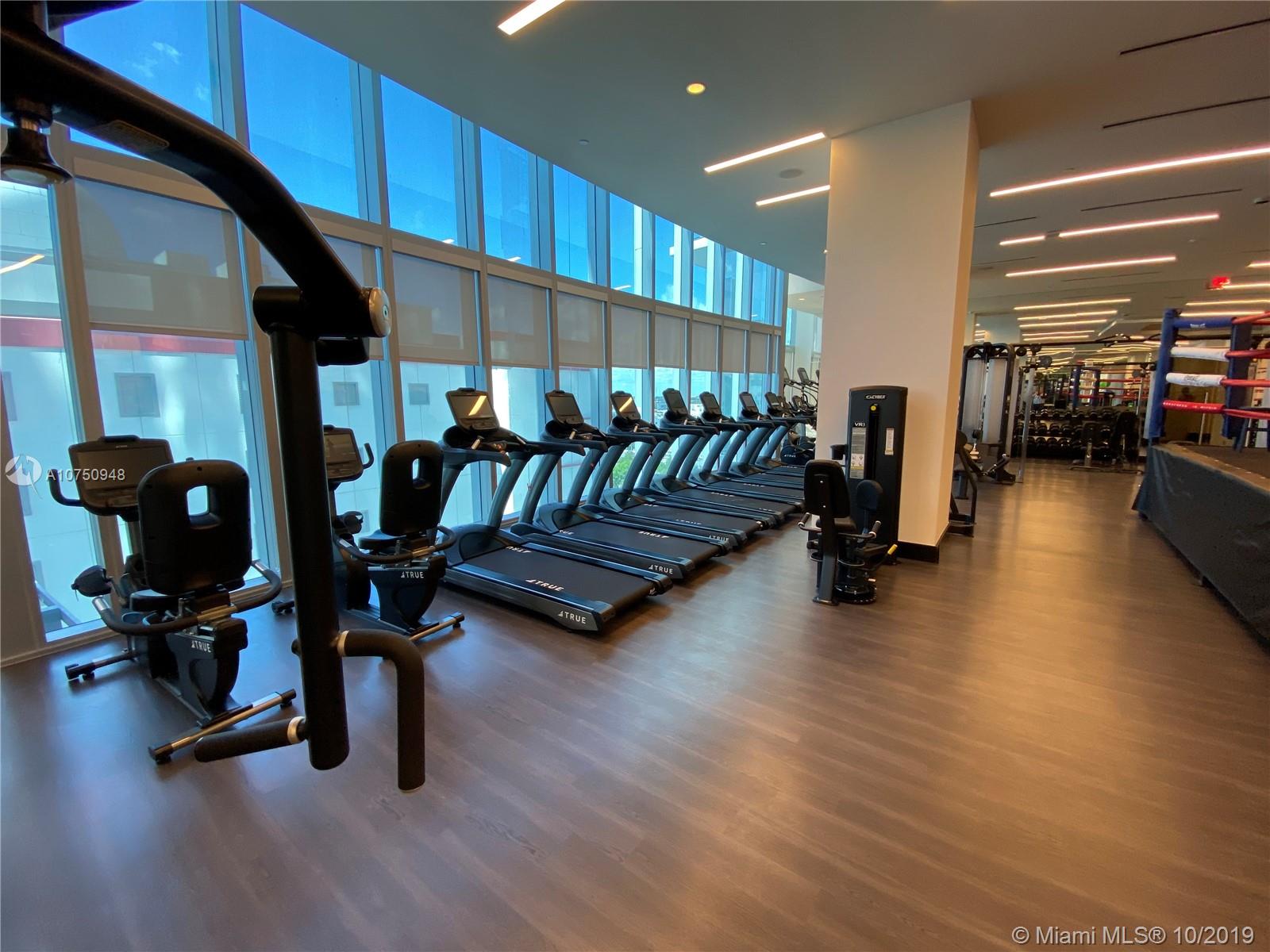 Paramount Miami Worldcente - Residential Lease