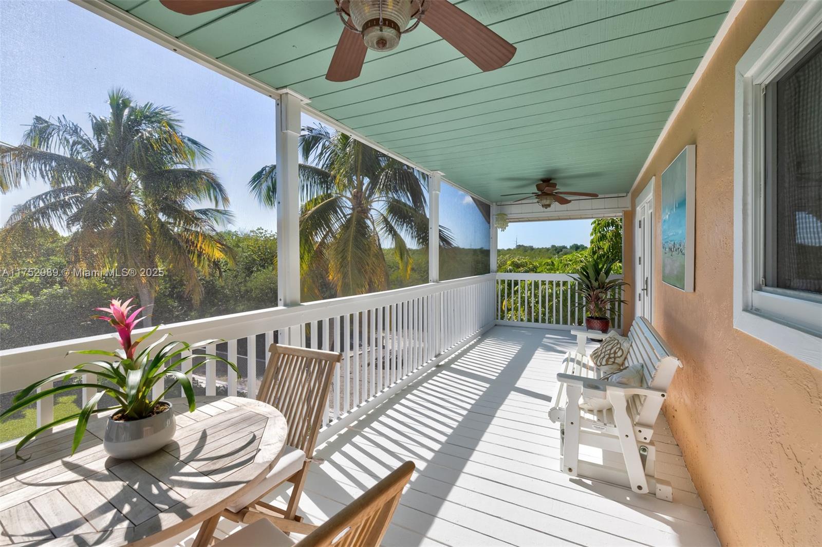 LARGO BEACH - Residential