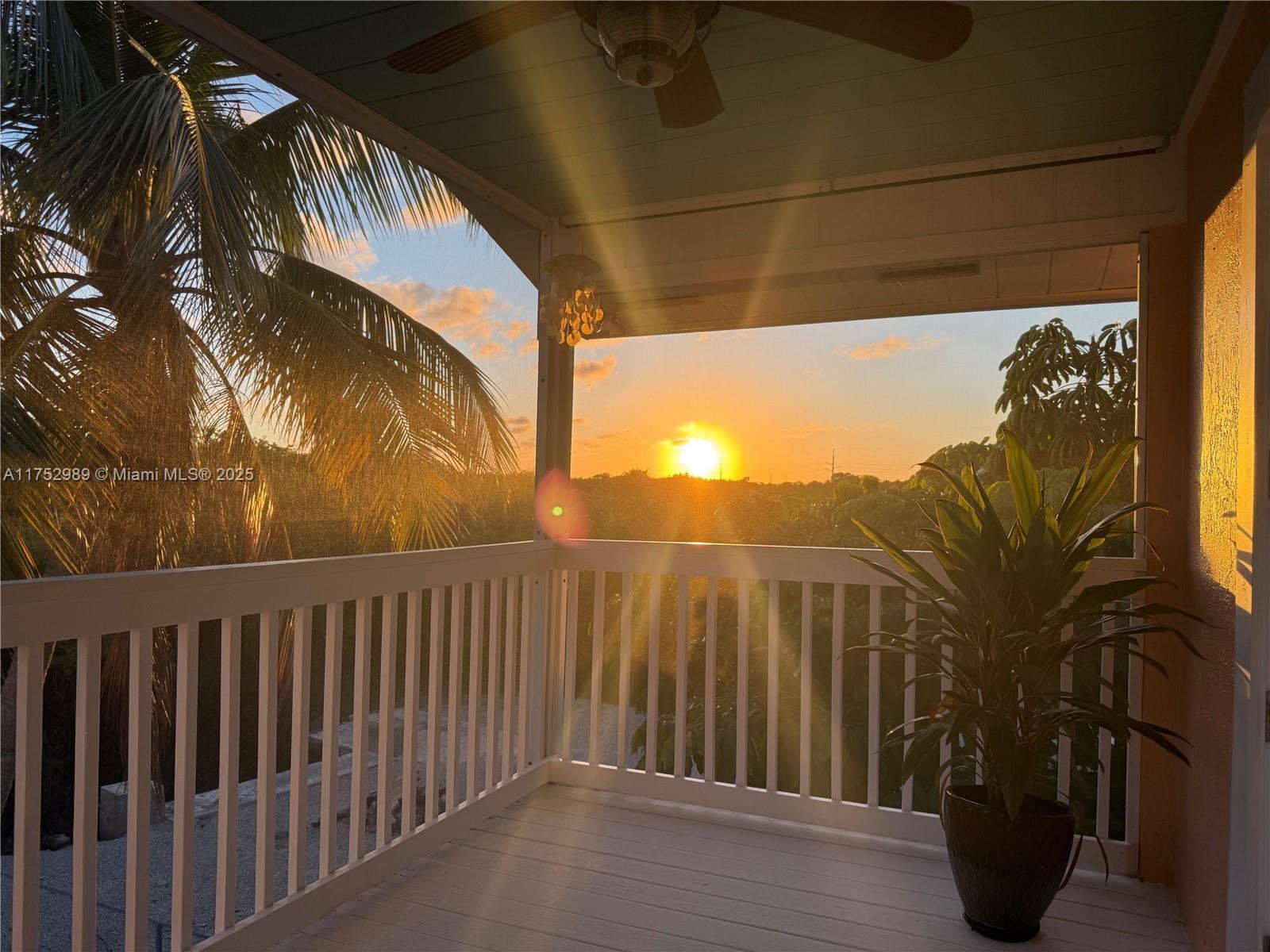 LARGO BEACH - Residential