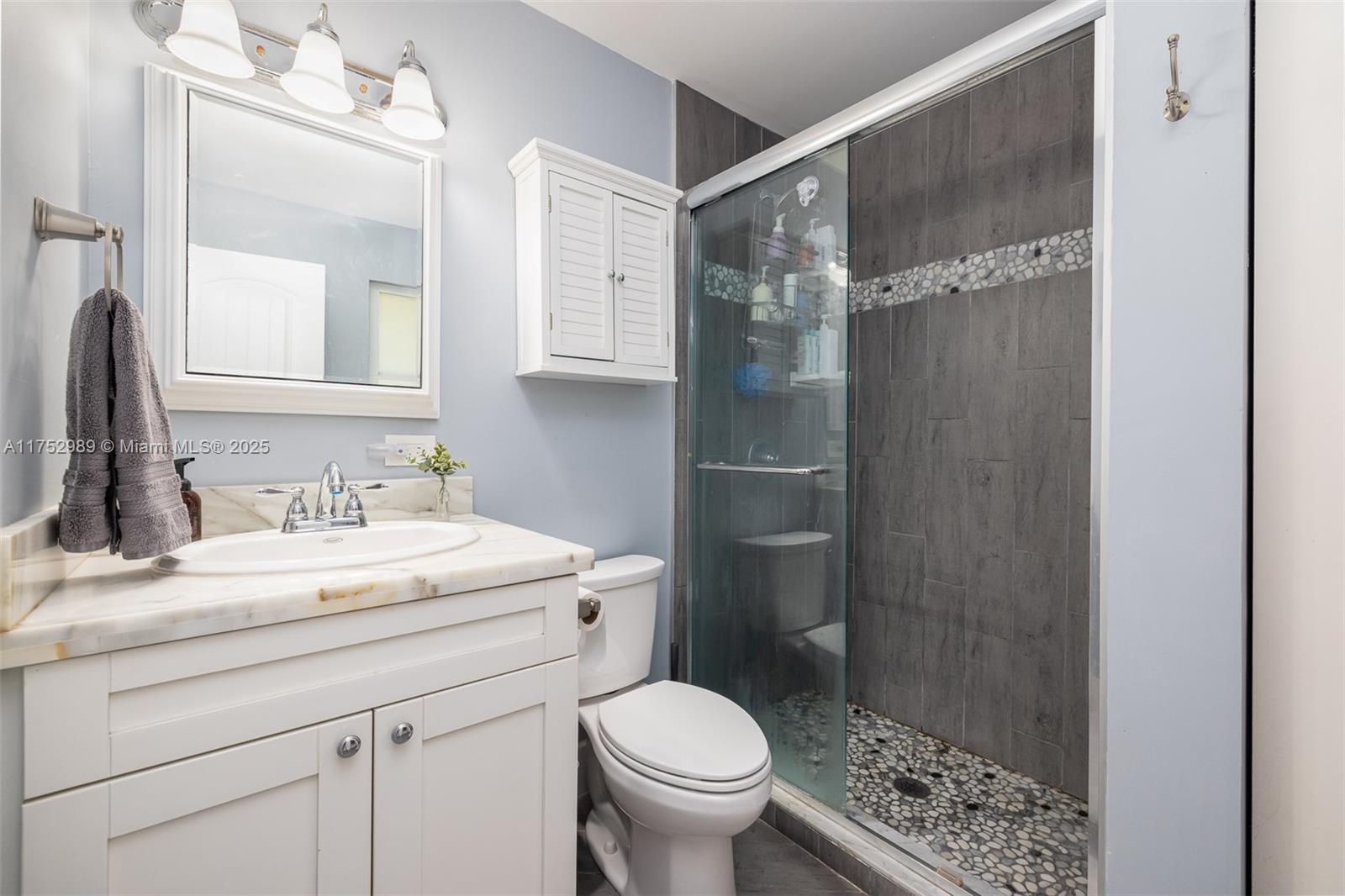 LARGO BEACH - Residential