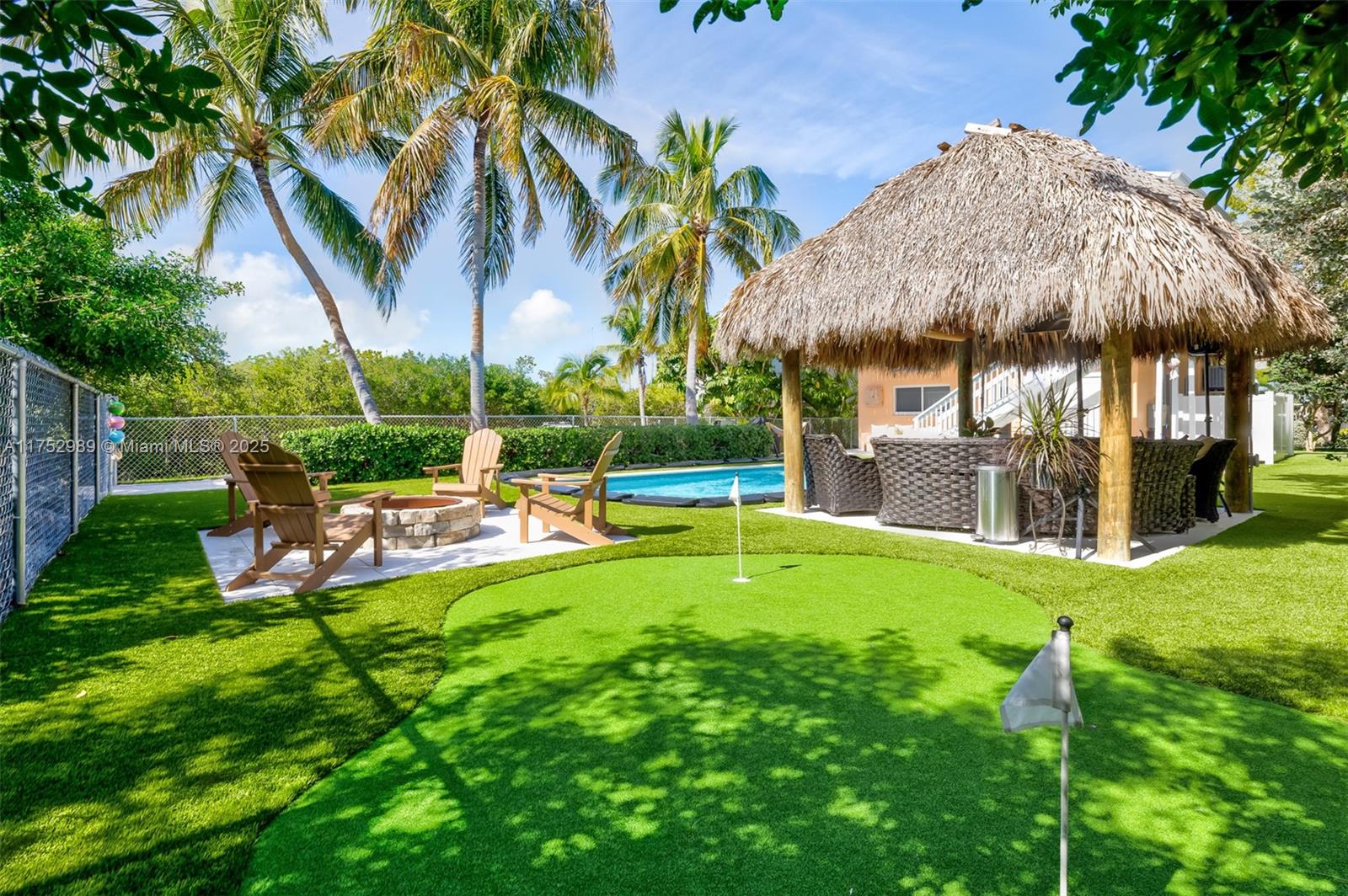 LARGO BEACH - Residential