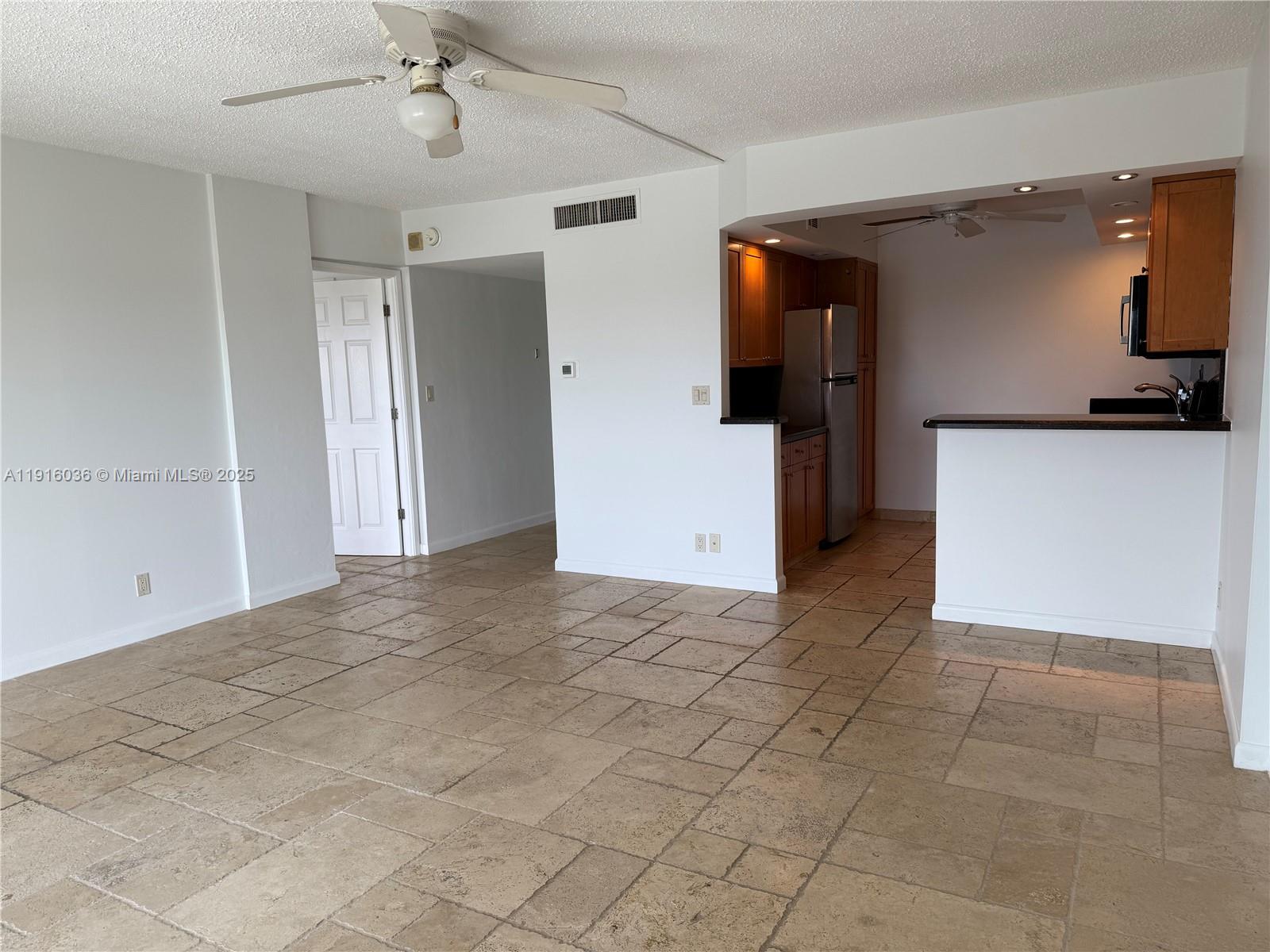 LAUDERDALE TOWER CONDO - Residential Lease
