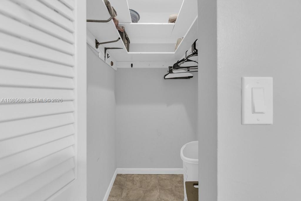 BEVERLY HILLS CONDO NUMBE - Residential