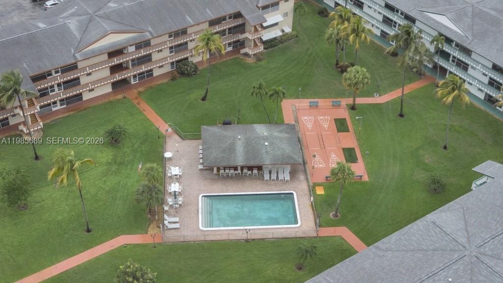 BEVERLY HILLS CONDO NUMBE - Residential