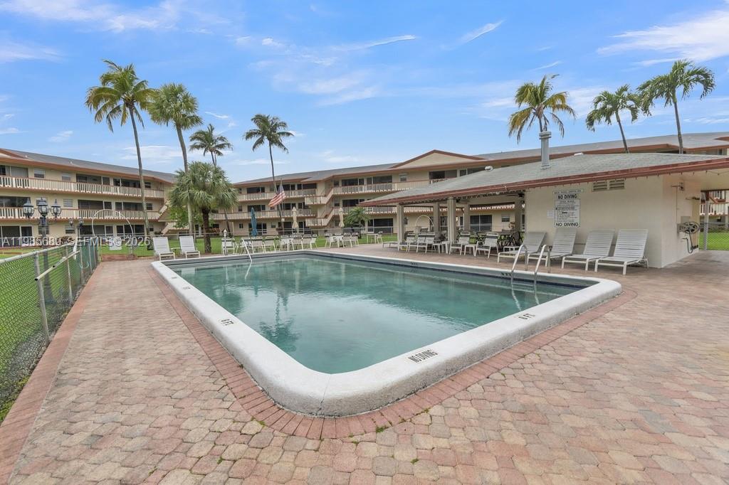 BEVERLY HILLS CONDO NUMBE - Residential