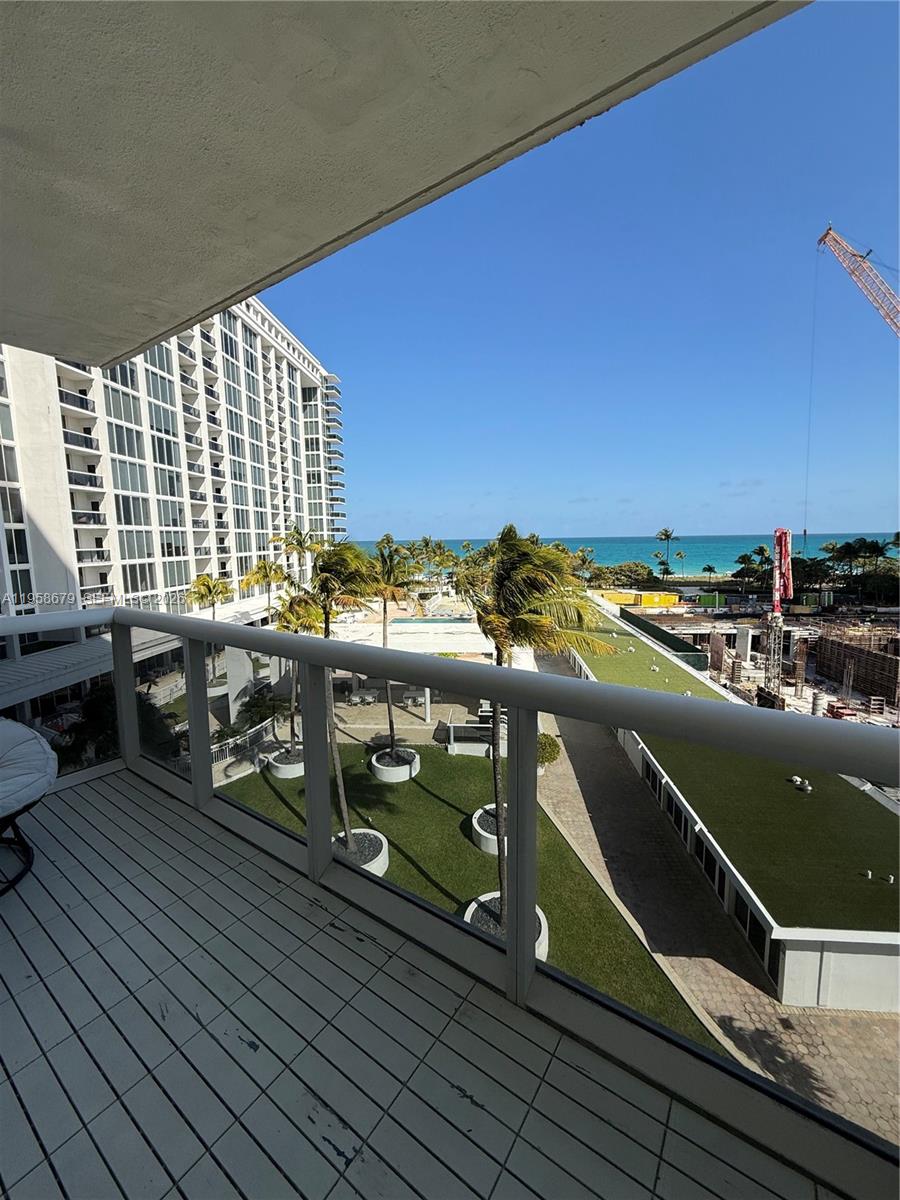 HARBOUR HOUSE - Residential