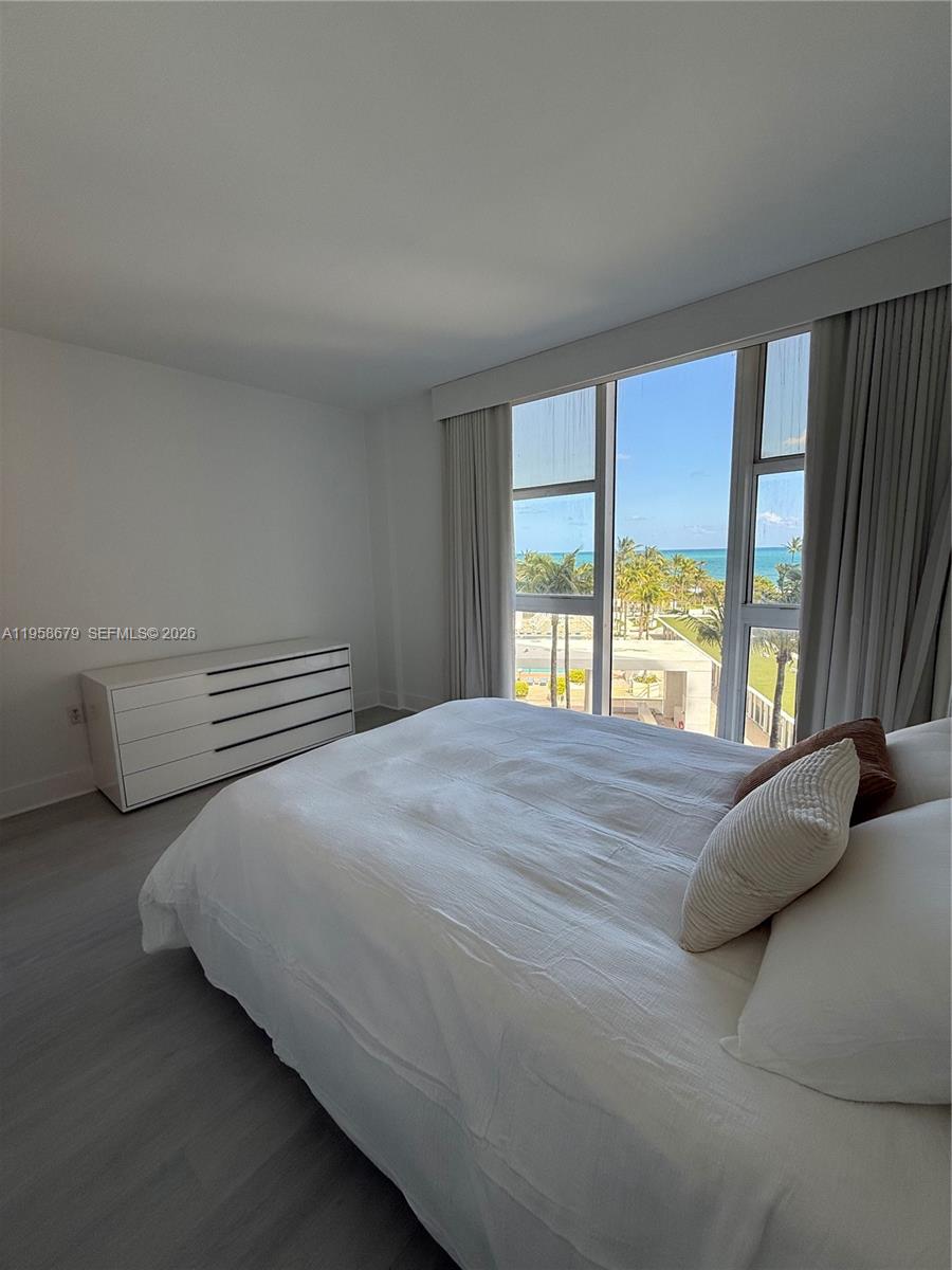 HARBOUR HOUSE - Residential