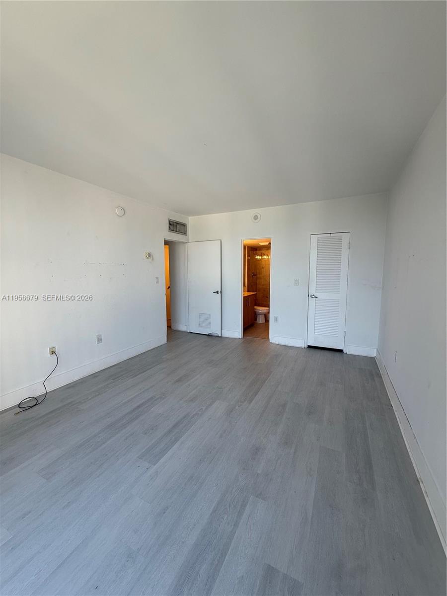 10275 Collins Ave 420