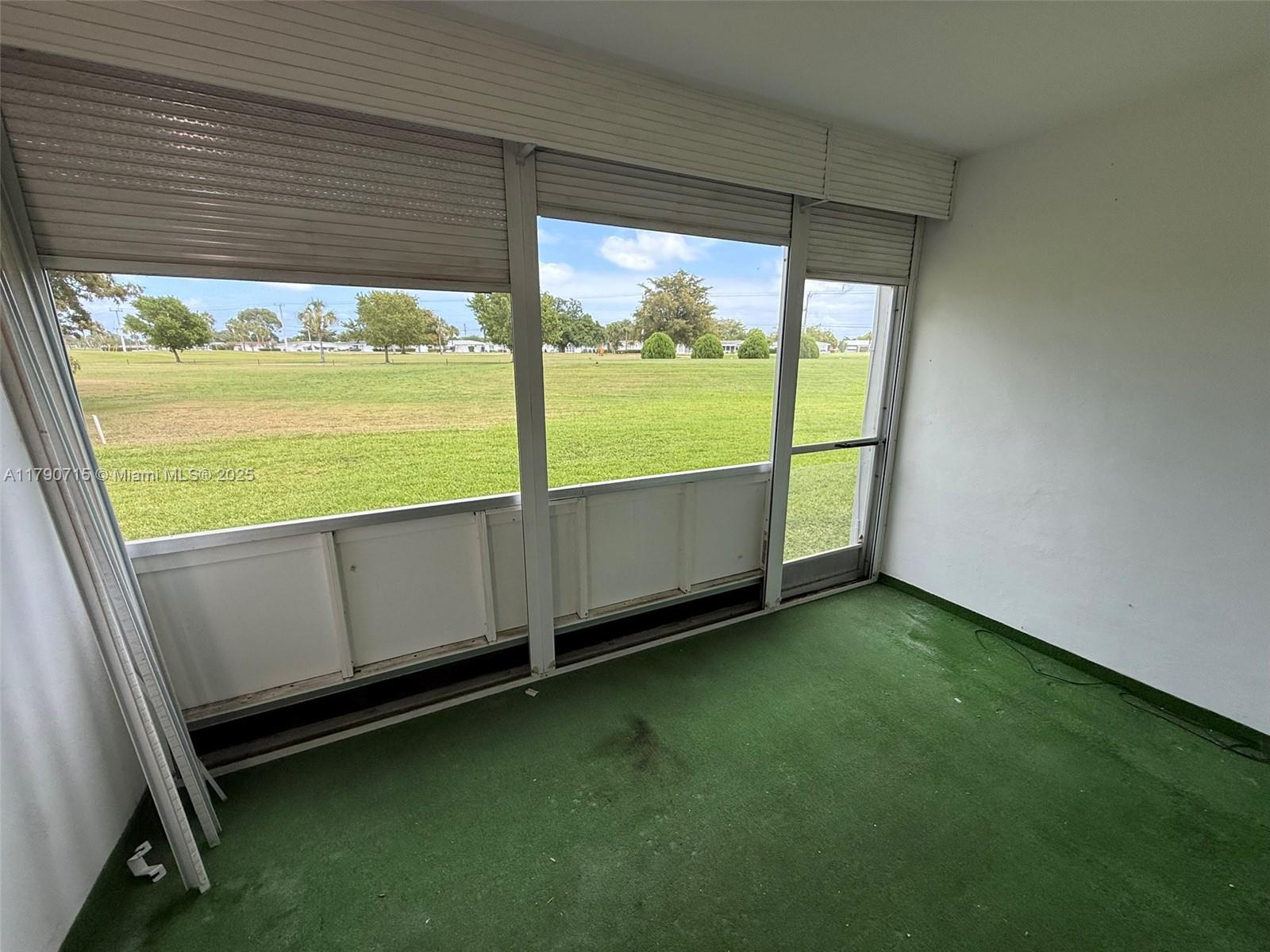 ORIOLE GOLF & TENNIS CLUB - Residential