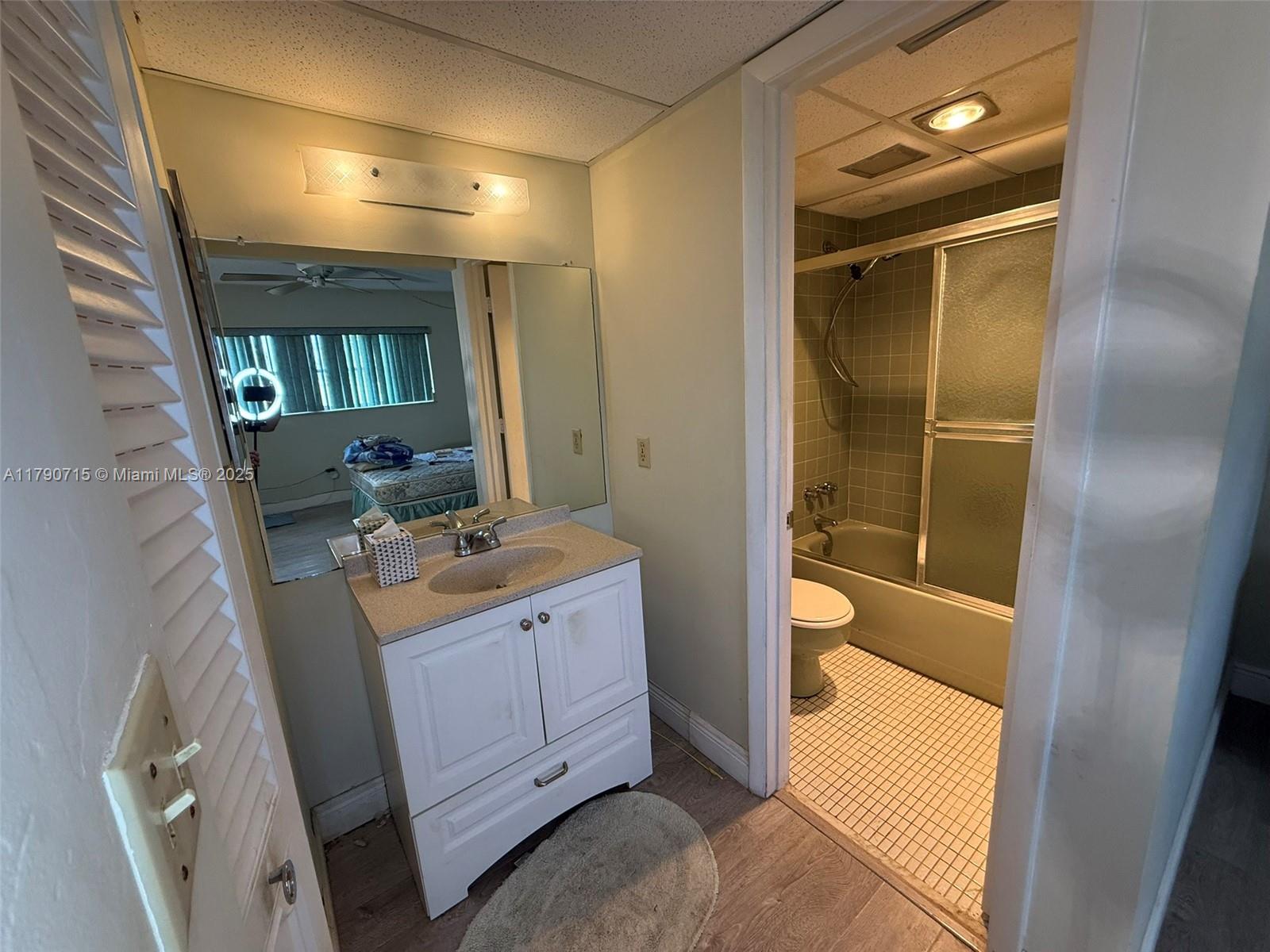 ORIOLE GOLF & TENNIS CLUB - Residential