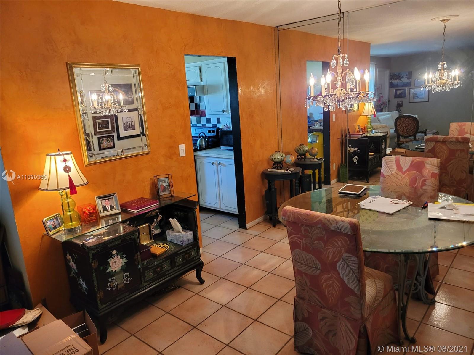 PINETREE CONDO APTS - Residential