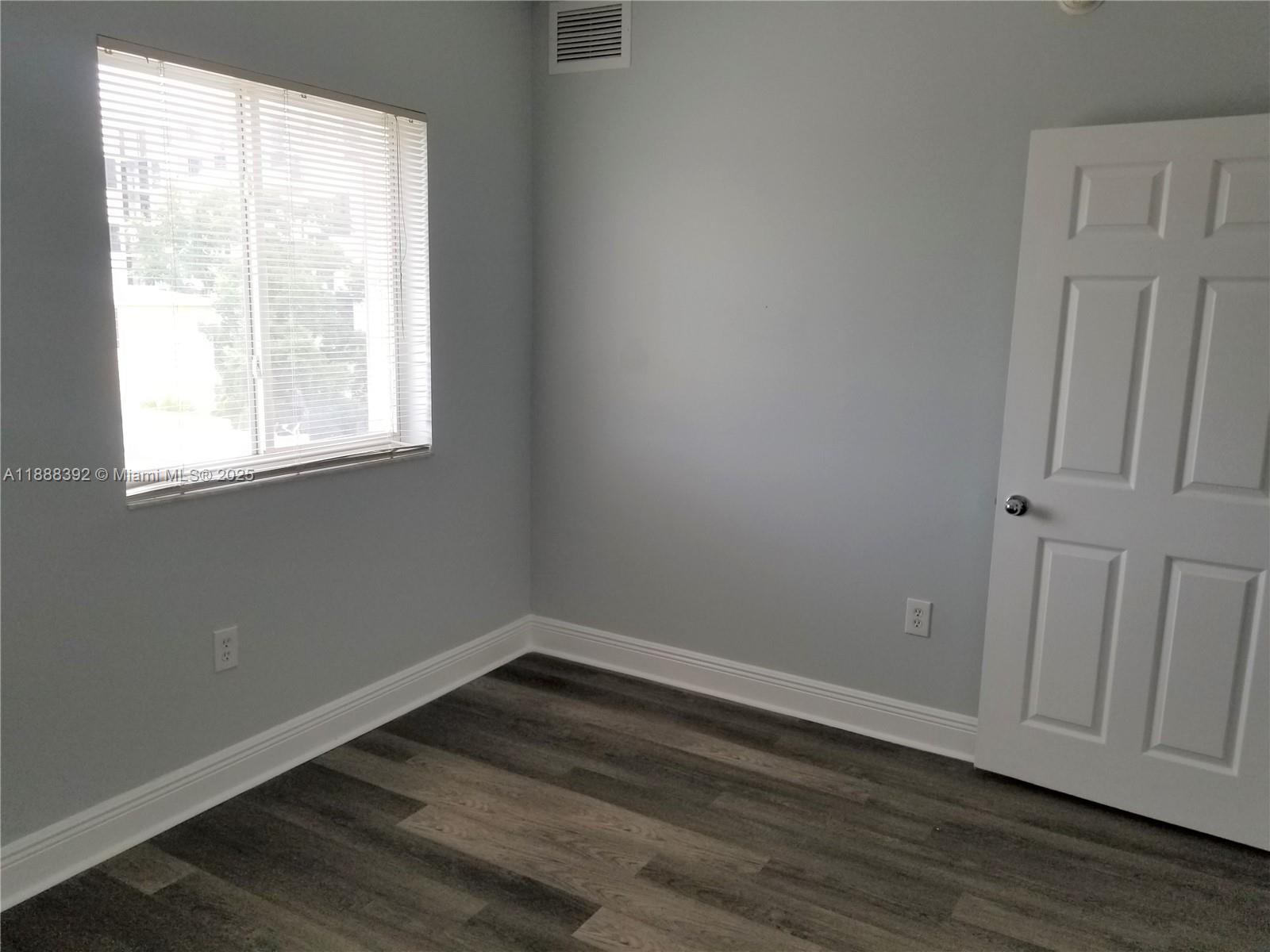 RIVER BREEZE CONDO - Residential